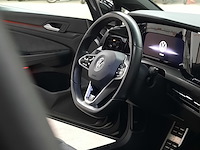 Personenauto, volkswagen, golf, 2022 - afbeelding 16 van  48
