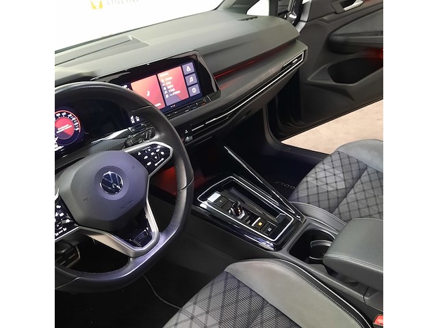 Personenauto, volkswagen, golf, 2022 - afbeelding 25 van  48