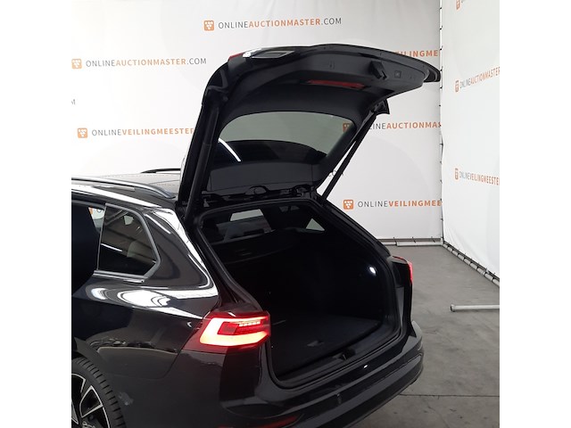 Personenauto, volkswagen, golf, 2022 - afbeelding 33 van  48