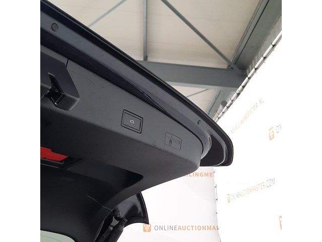Personenauto, volkswagen, golf, 2022 - afbeelding 35 van  48