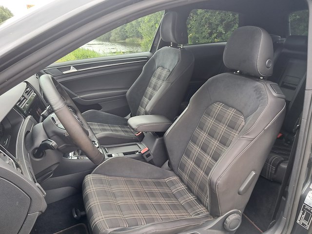 Personenauto, volkswagen, golf 7.5 gtd 2.0 diesel, donkergrijs / antraciet, 2016 - afbeelding 18 van  65