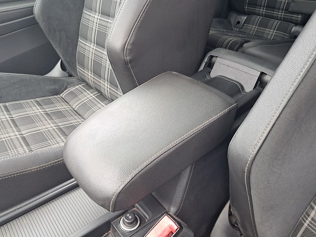 Personenauto, volkswagen, golf 7.5 gtd 2.0 diesel, donkergrijs / antraciet, 2016 - afbeelding 39 van  65