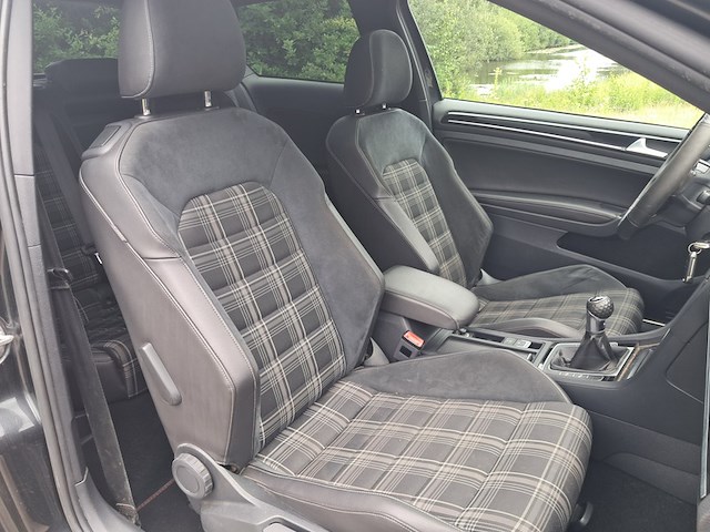 Personenauto, volkswagen, golf 7.5 gtd 2.0 diesel, donkergrijs / antraciet, 2016 - afbeelding 43 van  65