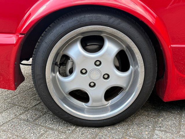 Personenauto, volkswagen, golf cabriolet, 1.8, rood, 1988 - afbeelding 9 van  27