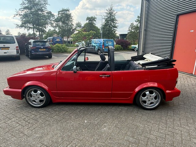 Personenauto, volkswagen, golf cabriolet, 1.8, rood, 1988 - afbeelding 14 van  27