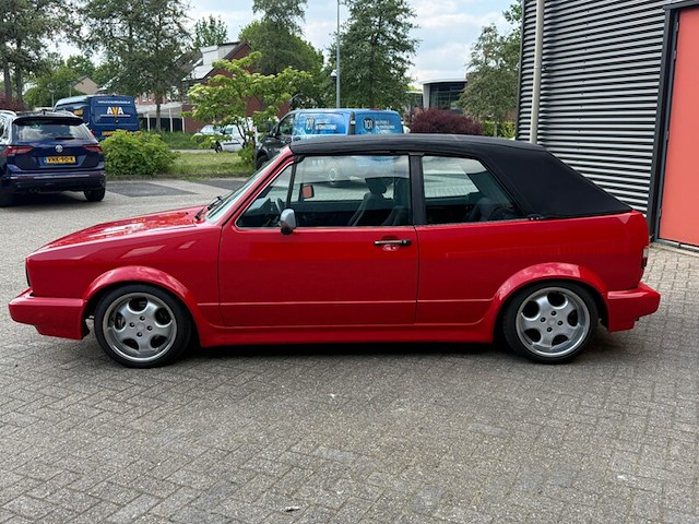 Personenauto, volkswagen, golf cabriolet, 1.8, rood, 1988 - afbeelding 25 van  27