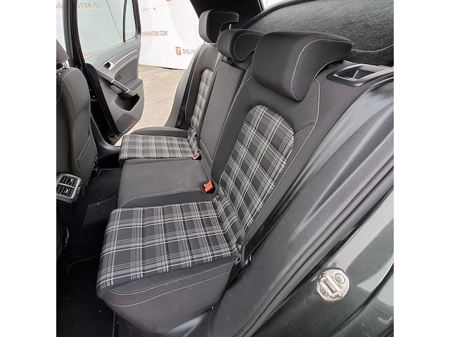Personenauto, volkswagen, golf gtd - afbeelding 34 van  47