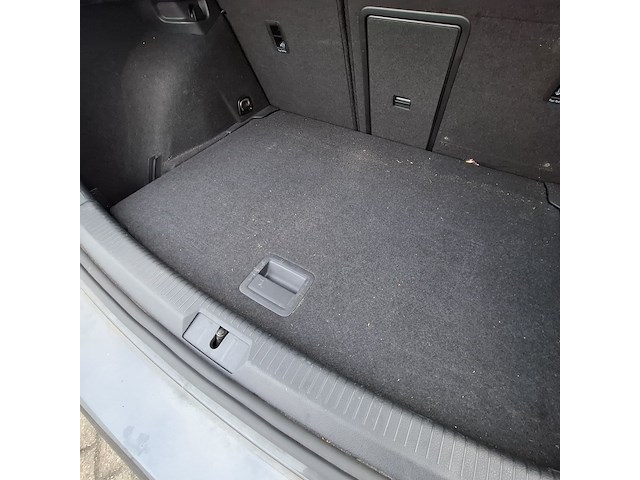 Personenauto, volkswagen, golf gtd - afbeelding 36 van  47