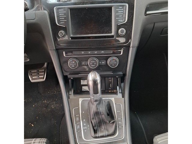 Personenauto, volkswagen, golf gtd - afbeelding 10 van  32