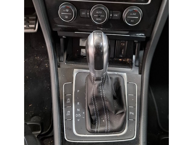 Personenauto, volkswagen, golf gtd - afbeelding 14 van  32