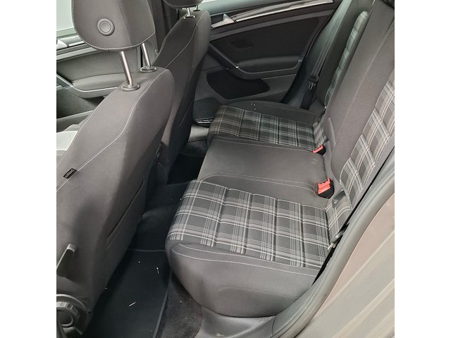 Personenauto, volkswagen, golf gtd - afbeelding 16 van  32