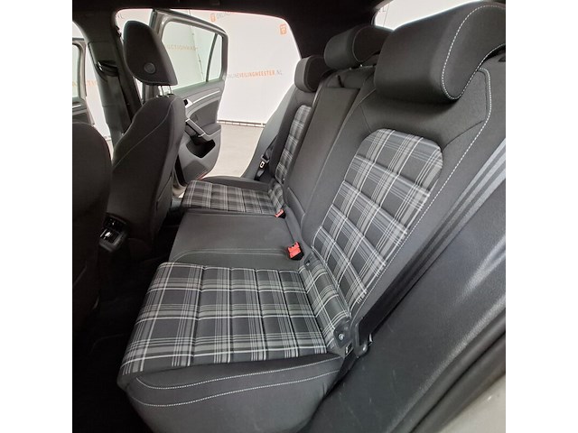 Personenauto, volkswagen, golf gtd - afbeelding 31 van  56