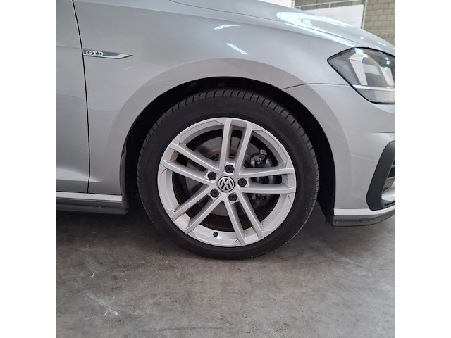 Personenauto, volkswagen, golf gtd - afbeelding 3 van  23