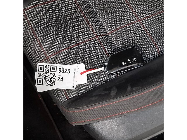 Personenauto, volkswagen, golf gti, 2024 - afbeelding 29 van  71