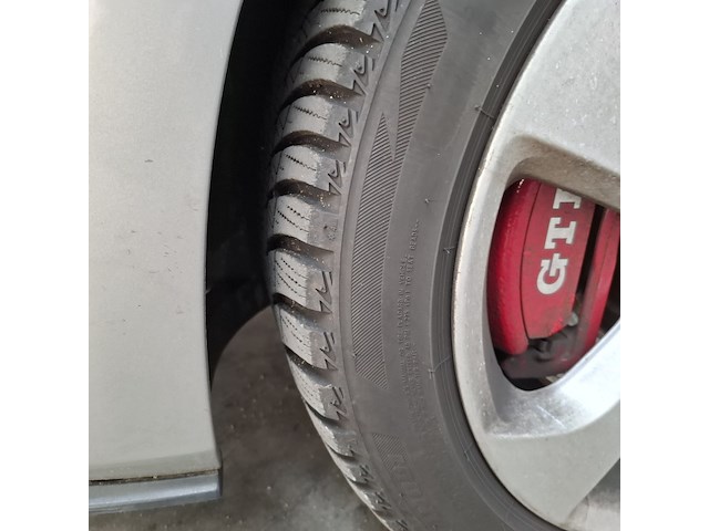 Personenauto, volkswagen, golf gti - afbeelding 3 van  57