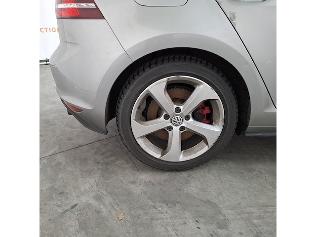 Personenauto, volkswagen, golf gti - afbeelding 7 van  57