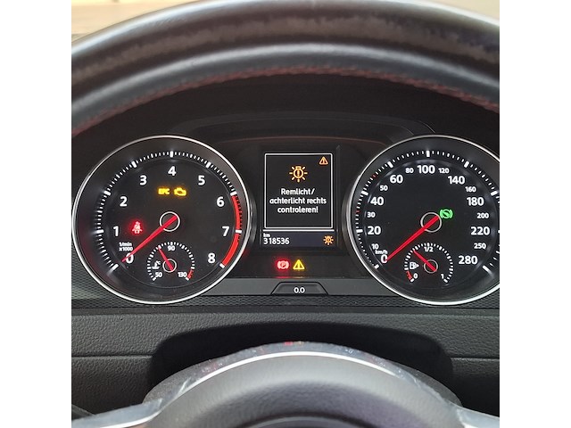 Personenauto, volkswagen, golf gti - afbeelding 24 van  57