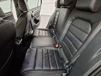 Personenauto, volkswagen, golf gti - afbeelding 30 van  57