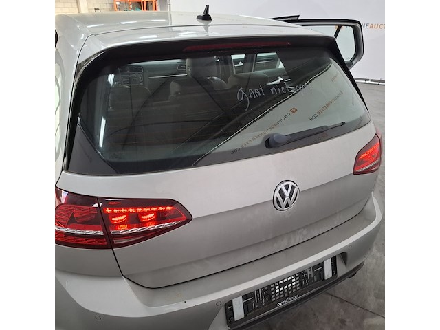 Personenauto, volkswagen, golf gti - afbeelding 31 van  57