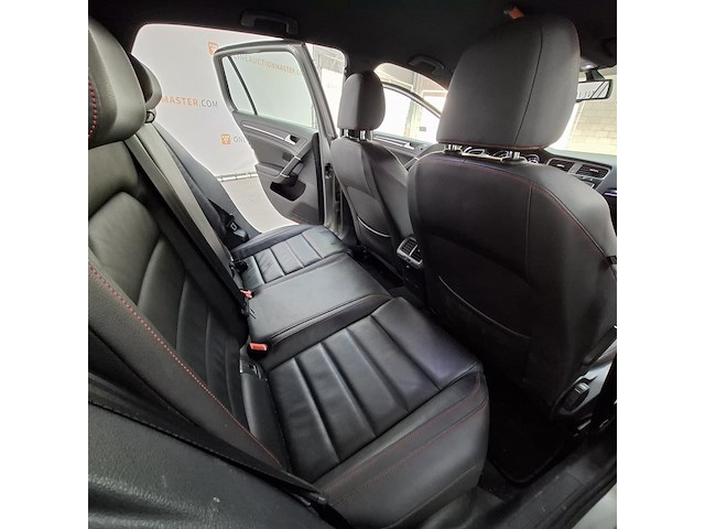 Personenauto, volkswagen, golf gti - afbeelding 32 van  57