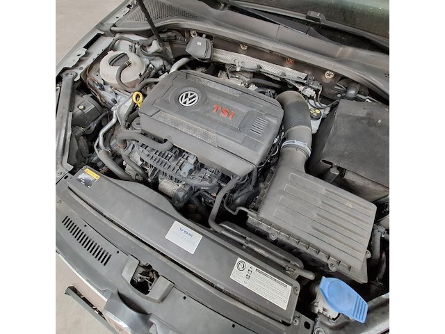 Personenauto, volkswagen, golf gti - afbeelding 42 van  57