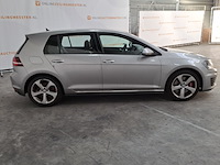 Personenauto, volkswagen, golf gti - afbeelding 34 van  57