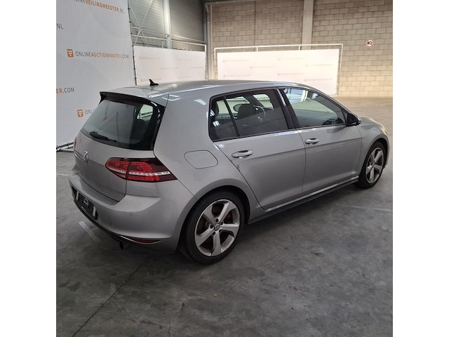 Personenauto, volkswagen, golf gti - afbeelding 45 van  57