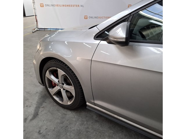 Personenauto, volkswagen, golf gti - afbeelding 56 van  57