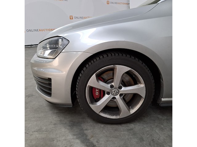 Personenauto, volkswagen, golf gti - afbeelding 57 van  57