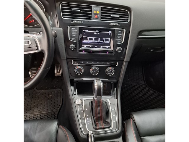 Personenauto, volkswagen, golf gti - afbeelding 22 van  65