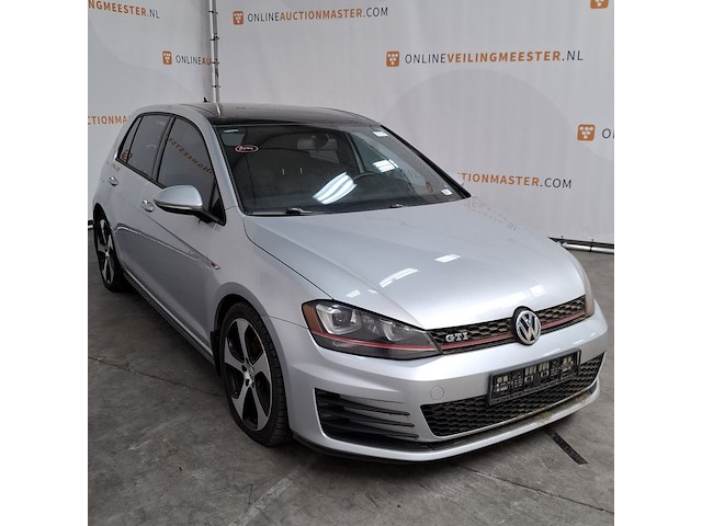 Personenauto, volkswagen, golf gti - afbeelding 30 van  65