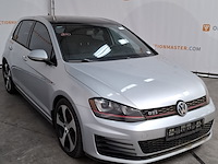 Personenauto, volkswagen, golf gti - afbeelding 30 van  65