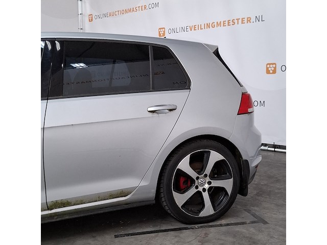Personenauto, volkswagen, golf gti - afbeelding 37 van  65