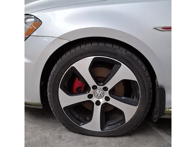 Personenauto, volkswagen, golf gti - afbeelding 42 van  65