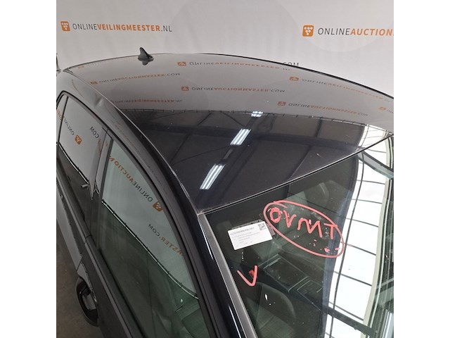 Personenauto, volkswagen, golf gti - afbeelding 30 van  87