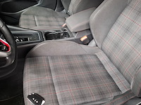 Personenauto, volkswagen, golf gti - afbeelding 42 van  87