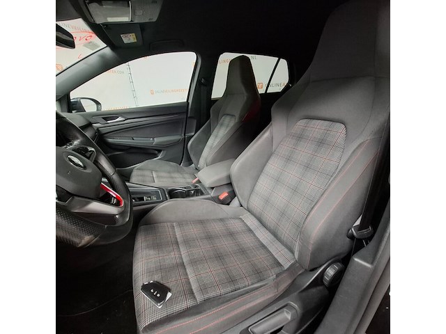 Personenauto, volkswagen, golf gti - afbeelding 43 van  87