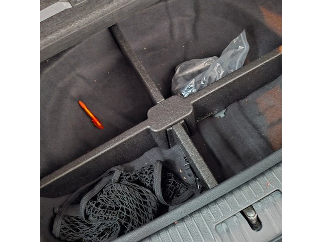 Personenauto, volkswagen, golf sportsvan 2.0 tdi, 2014 - afbeelding 46 van  72