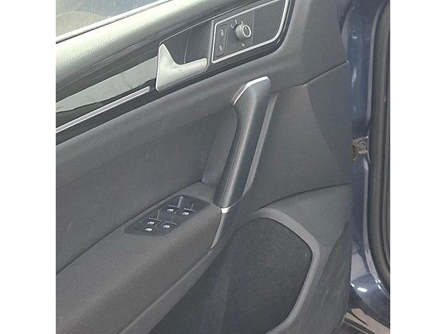 Personenauto, volkswagen, golf sportsvan 2.0 tdi, 2015 - afbeelding 4 van  31
