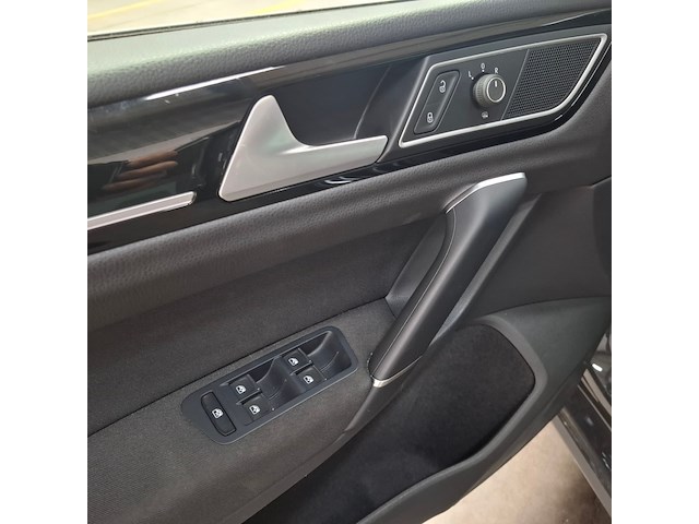 Personenauto, volkswagen, golf sportsvan 2.0 tdi, 2017 - afbeelding 24 van  67