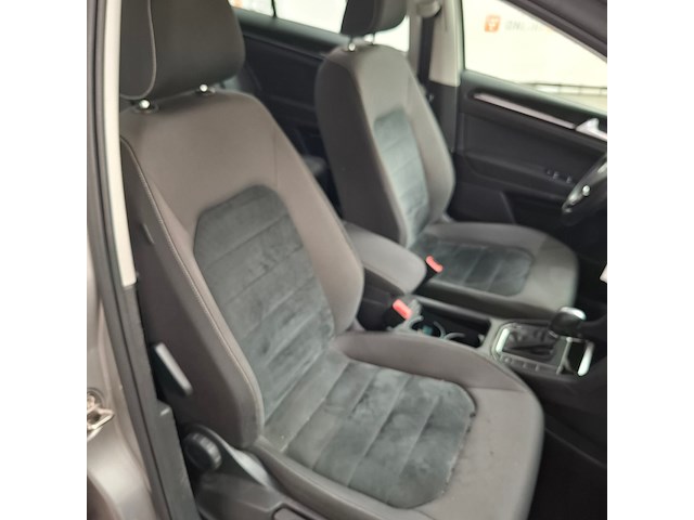 Personenauto, volkswagen, golf sportsvan 2.0 tdi - afbeelding 21 van  31