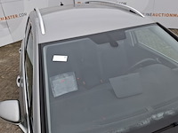 Personenauto, volkswagen, golf sportsvan - afbeelding 14 van  48