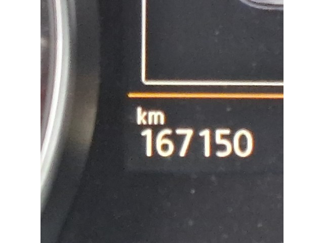 Personenauto, volkswagen, golf sportsvan - afbeelding 28 van  48