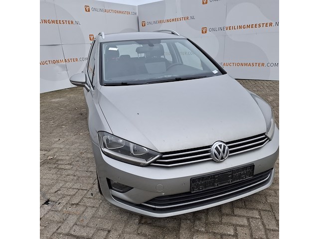 Personenauto, volkswagen, golf sportsvan - afbeelding 3 van  48
