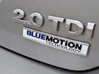 Personenauto, volkswagen, golf sportsvan - afbeelding 46 van  48