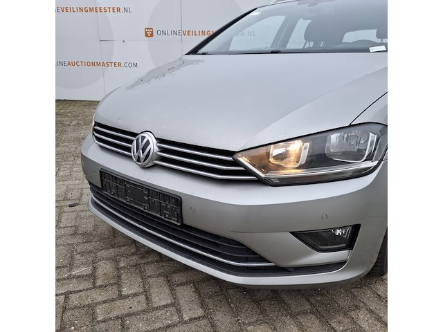 Personenauto, volkswagen, golf sportsvan - afbeelding 48 van  48