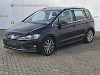 Personenauto, volkswagen, golf sportsvan - afbeelding 1 van  48
