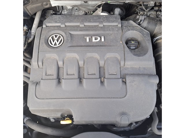 Personenauto, volkswagen, golf sportsvan - afbeelding 21 van  48