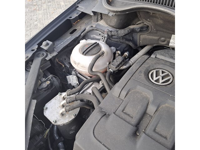 Personenauto, volkswagen, golf sportsvan - afbeelding 22 van  48