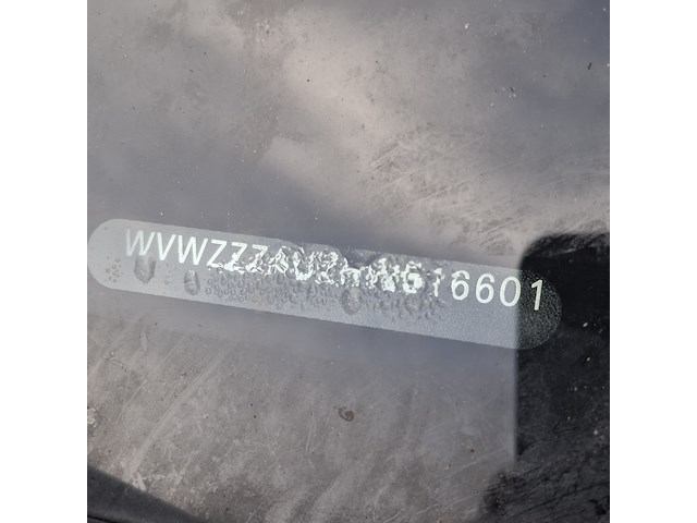 Personenauto, volkswagen, golf sportsvan - afbeelding 23 van  48